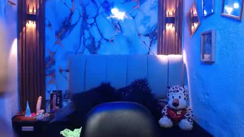 chloe_smith5 online show from February 26, 2:53 pm