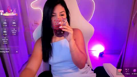 Chloe online show from April 1, 11:00 am