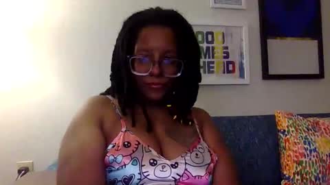 Chloe online show from June 6, 1:11 am