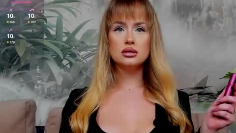 Chloee online show from November 21, 7:01 pm