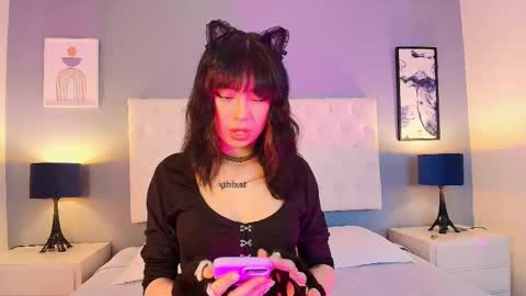 chloeesky online show from October 3, 2:58 pm
