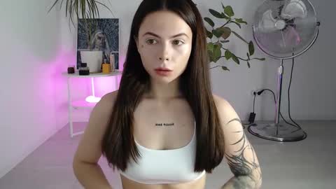 Snapshot of chloeesummerss chatting on September 21, 1:59 pm Chloe online show from September 21, 1:59 pm