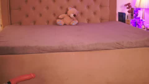 Chlo online show from March 18, 4:29 am