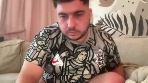 ChloeLiamLive online show from August 6, 6:28 pm