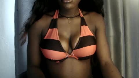 Snapshot of choco_nanstyxx chatting on March 1, 1:40 pm mila online show from March 1, 1:40 pm