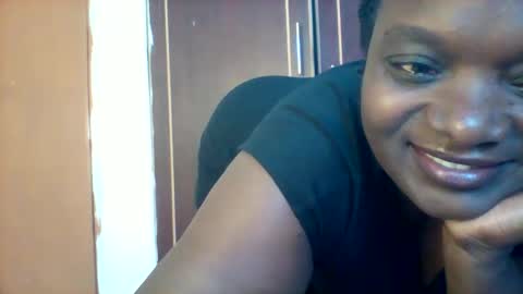 chocobabe002 online show from April 17, 5:21 am