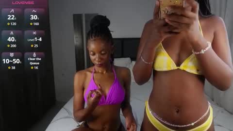 chocolate_river online show from November 2, 2:11 am