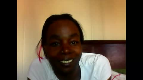 Snapshot of chocolatedrop_ chatting on October 25, 1:55 pm chocolatedrop_ online show from October 25, 1:55 pm