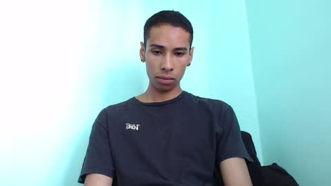 Andrew online show from December 20, 7:43 pm