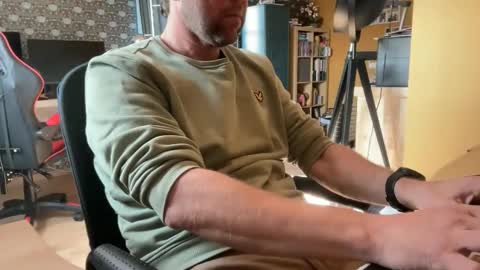 chris13abcd online show from March 23, 9:58 am