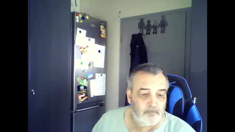 Chris online show from August 1, 10:39 am