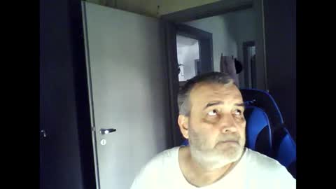Chris online show from June 20, 9:59 am