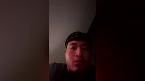 chris98749122 online show from August 3, 6:47 pm
