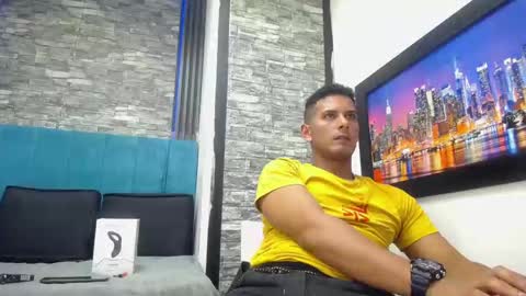 chris_dick2 online show from March 4, 5:15 am