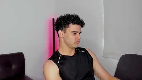 Im Chirs IM MODEL INDEPENDT online show from September 29, 8:30 pm