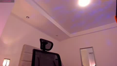 chrismorgan24 online show from February 6, 12:03 am