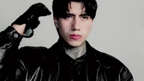 CHRIS  INDEPENT MODEL online show from December 22, 12:06 am