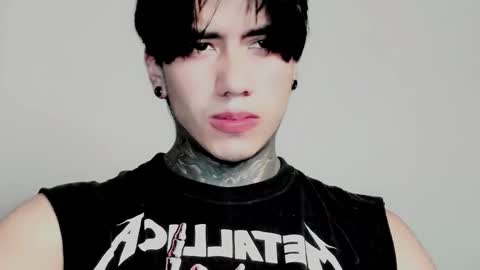 CHRIS  INDEPENT MODEL online show from January 7, 12:15 am