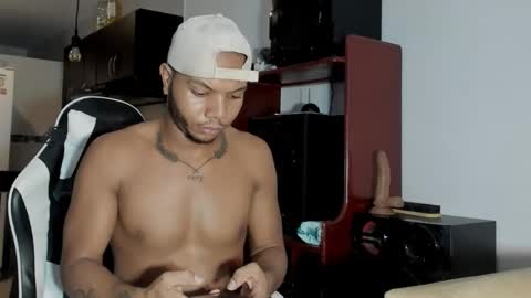 Chriss Vall online show from May 21, 5:36 am