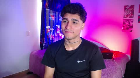 Christian Wang online show from February 14, 8:55 pm