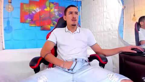 chrissevanss online show from February 24, 8:12 pm