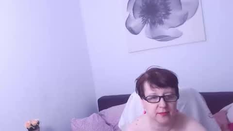 Christa online show from September 19, 6:44 pm