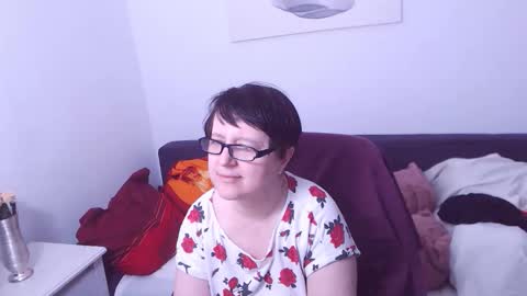 Christa online show from February 5, 10:57 pm