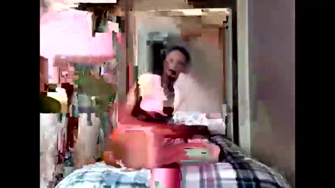 Christina Saunters online show from November 20, 3:31 pm