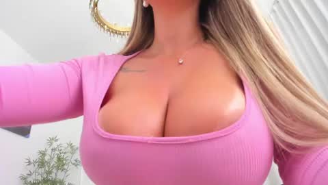 Hi im Christine online show from July 13, 4:05 am