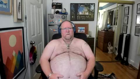 Snapshot of chubbybaybear chatting on February 16, 3:26 am Chubby online show from February 16, 3:26 am