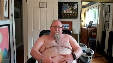 Snapshot of chubbybaybear chatting on October 3, 8:17 pm Chubby online show from October 3, 8:17 pm