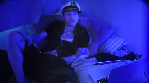 Snapshot of chubschadwell chatting on October 31, 2:39 pm ChubsChadwell online show from October 31, 2:39 pm