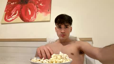 Alex online show from April 3, 11:00 pm