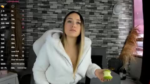 Ciindy Lovers online show from September 27, 7:00 pm