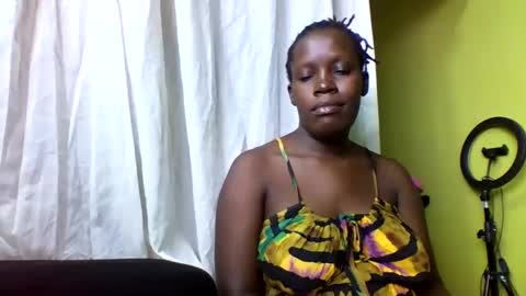 Snapshot of cinddy_14 chatting on November 1, 8:35 am cinddy 14 online show from November 1, 8:35 am