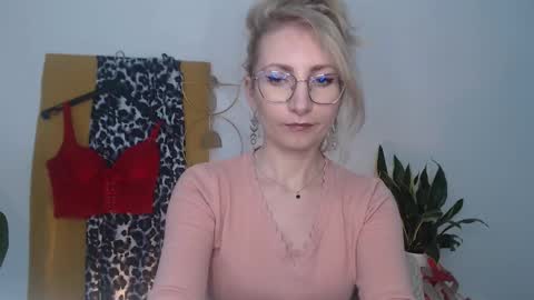 Cinderella online show from April 14, 6:05 am