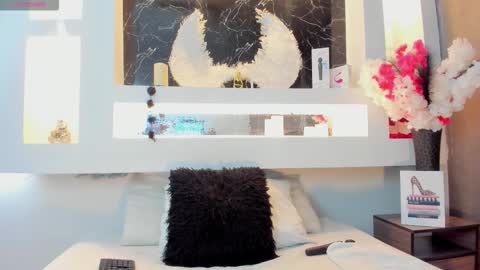 Cinthya  online show from September 23, 12:10 pm