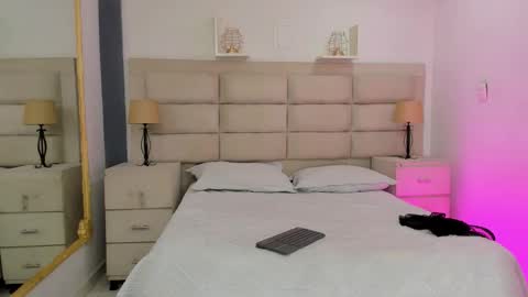 CintiaCollins  online show from November 21, 10:30 pm