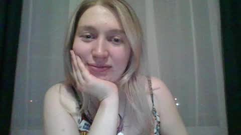 citrusblissss online show from March 10, 5:18 pm