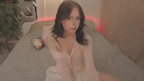 Claire Bennett online show from September 15, 1:29 am