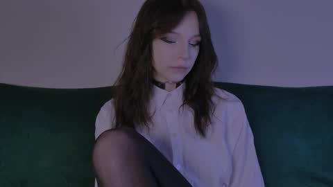 Claire Bennett online show from May 1, 1:21 am