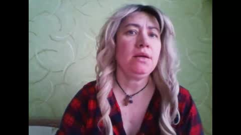 ClaireShannon online show from March 3, 8:10 am