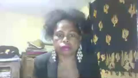 clairette9794 online show from July 4, 6:22 pm
