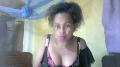 clairette9794 online show from June 9, 7:13 pm
