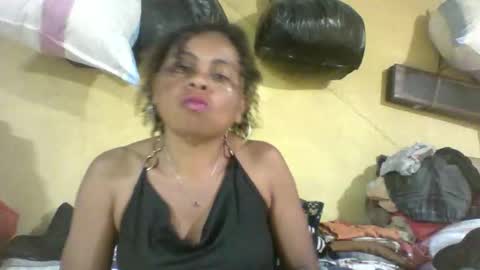 clairette9794 online show from June 4, 6:14 pm