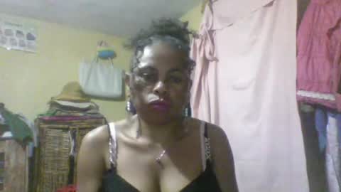 clairette9794 online show from July 11, 4:43 pm