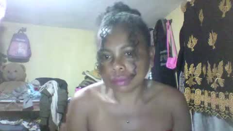 clairette9794 online show from July 2, 2:42 am