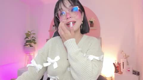 C L A R A online show from March 27, 3:12 am