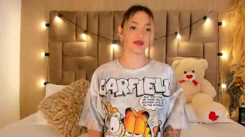 Clara del mar online show from February 8, 9:24 am