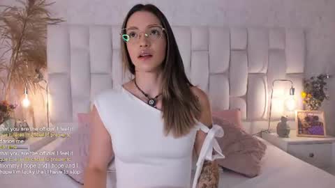 Clara del mar online show from June 19, 10:54 am
